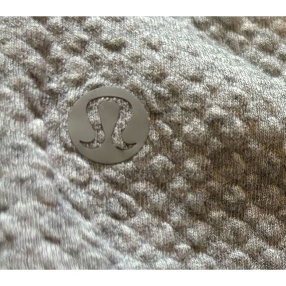 Lululemon Catch A Moment Crew Sweatshirt Size 4 Heathered Core Light Grey - Picture 8 of 8